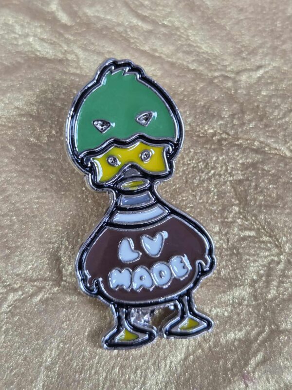 Legendary Marie Brooches 39