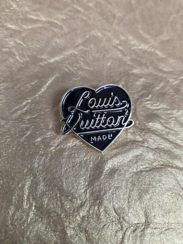 Legendary Marie Brooches 8