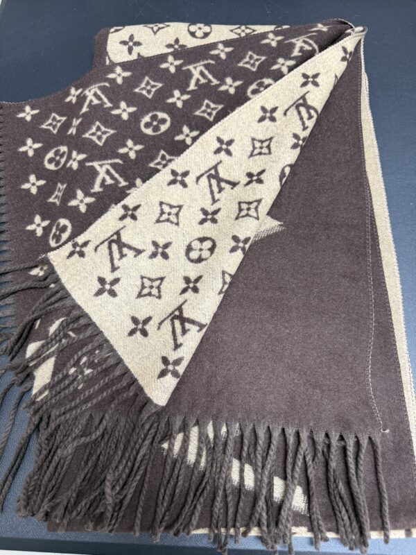 Elegant Statement Scarfs for Every Season - Legendary Marie Designs 14